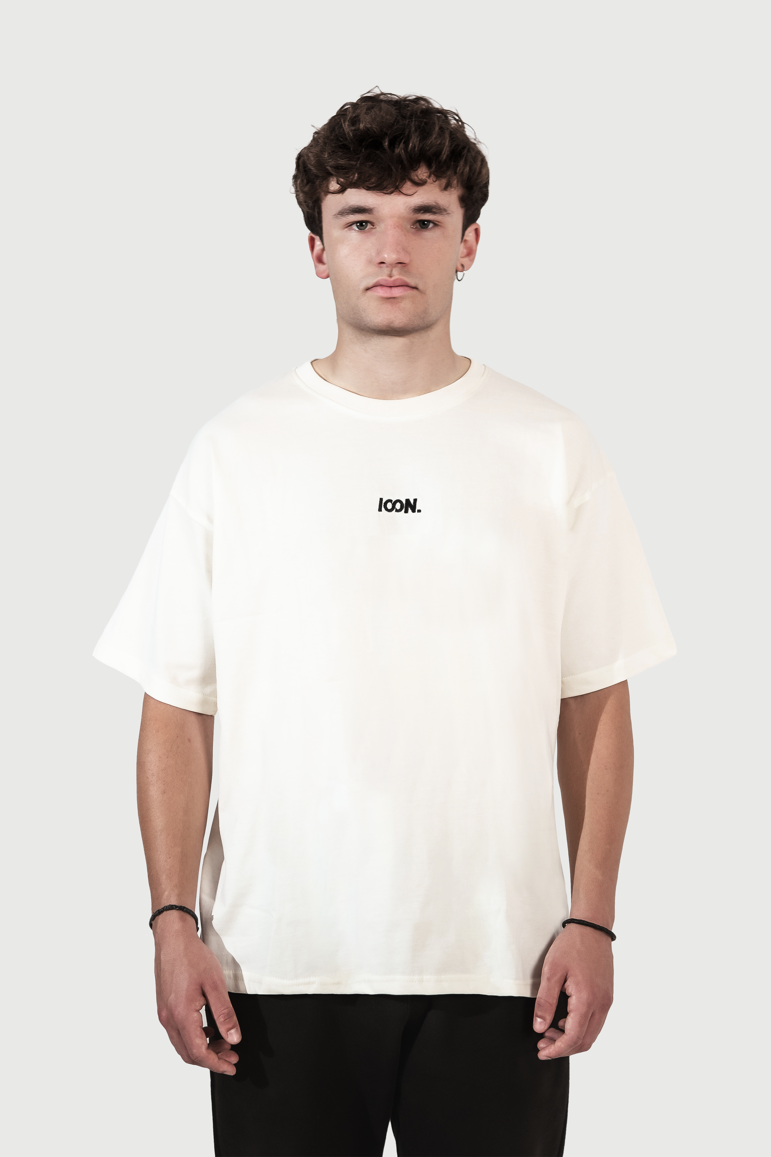 ICONERS White Essentials - Camiseta Blanca Versátil